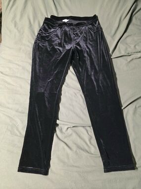 EUC- Calvin Klein Black Velvet Slim-Leg Leggings/Pants
